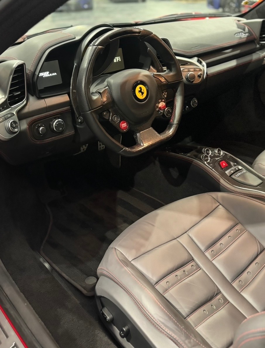 Intérieur Ferrari 