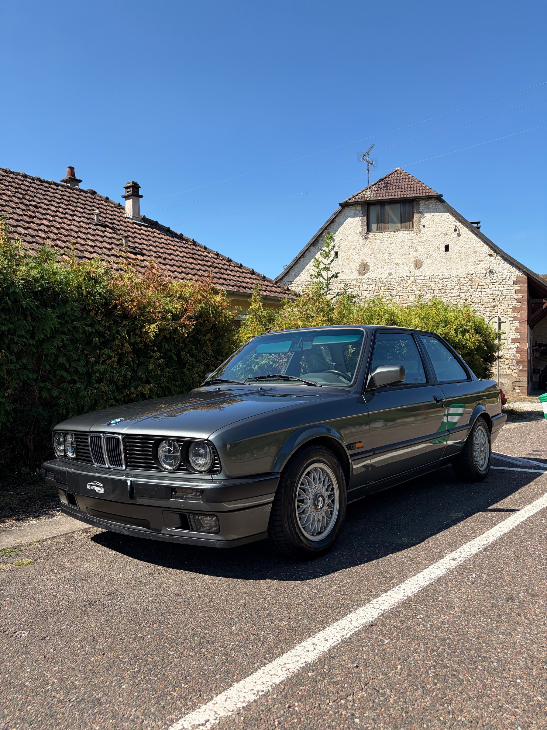 BMW e30